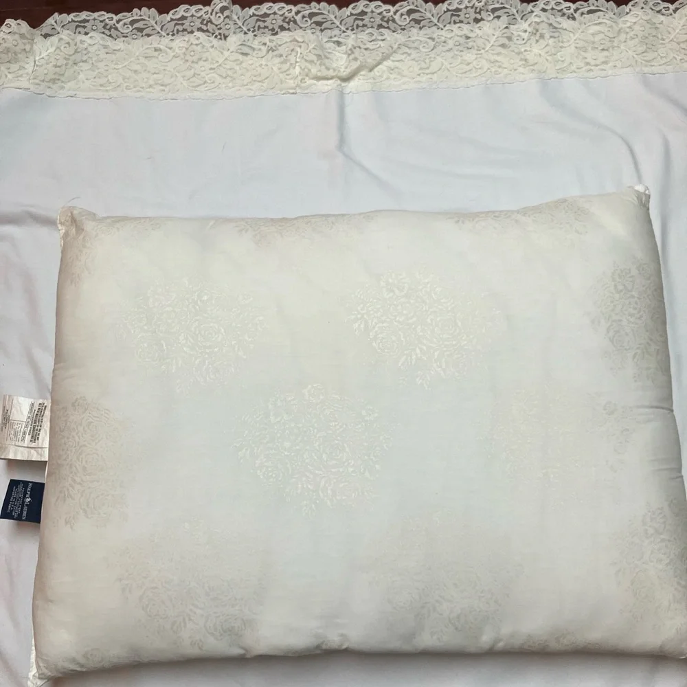 2 Ralph Lauren Polyester Fill Bed Pillow Cotton Cover White USA Made 20 X 28